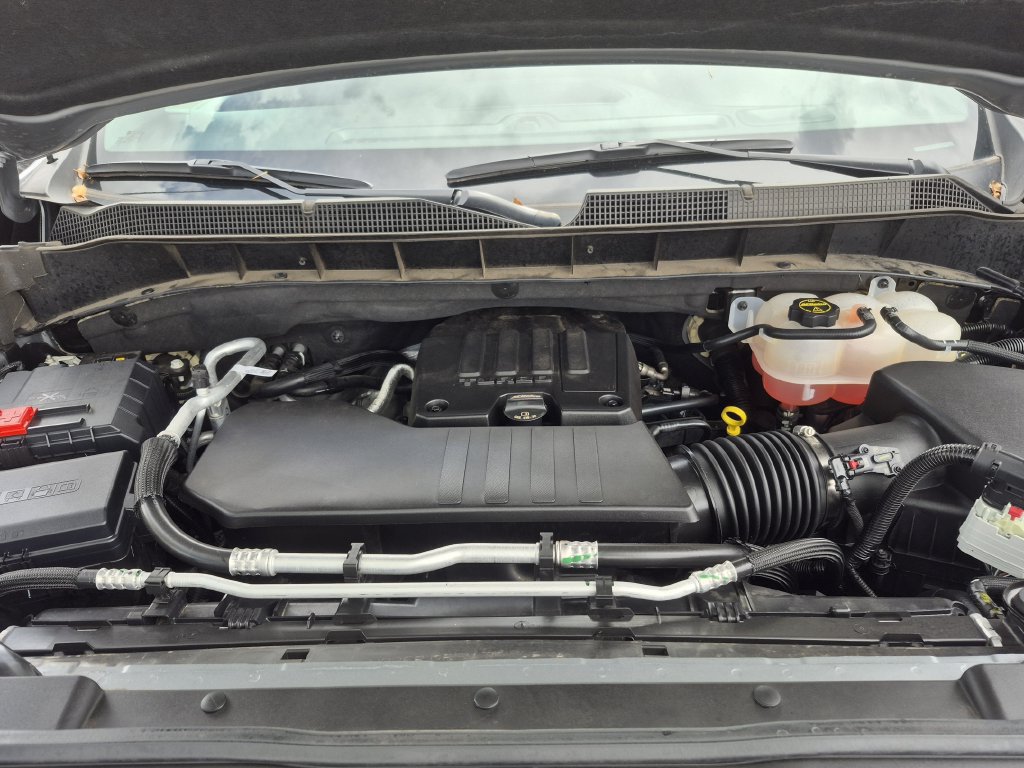 Certified 2025 Chevrolet Silverado 1500 Custom AWD/4WD image 17