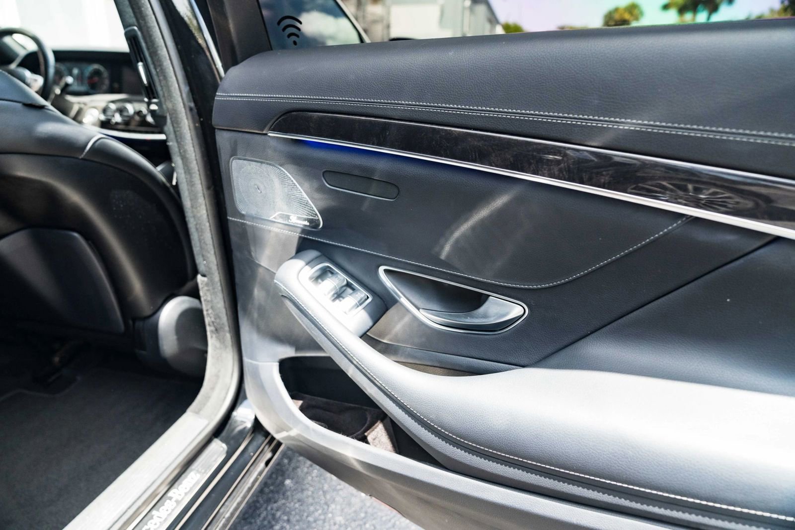 Used 2019 Mercedes-Benz S 450 4MATIC Sedan image 28