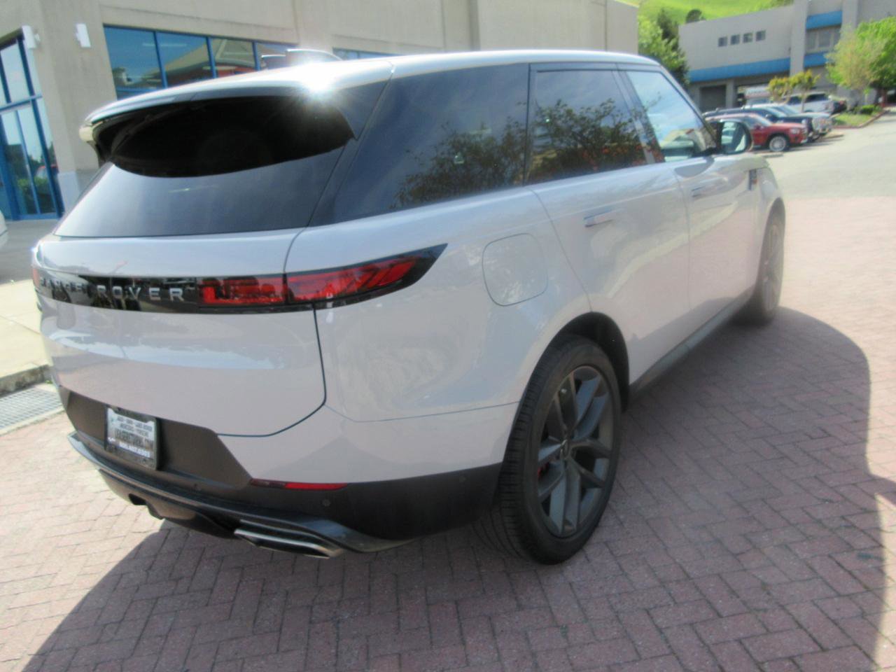 Used 2024 Land Rover Range Rover Sport SE image 74