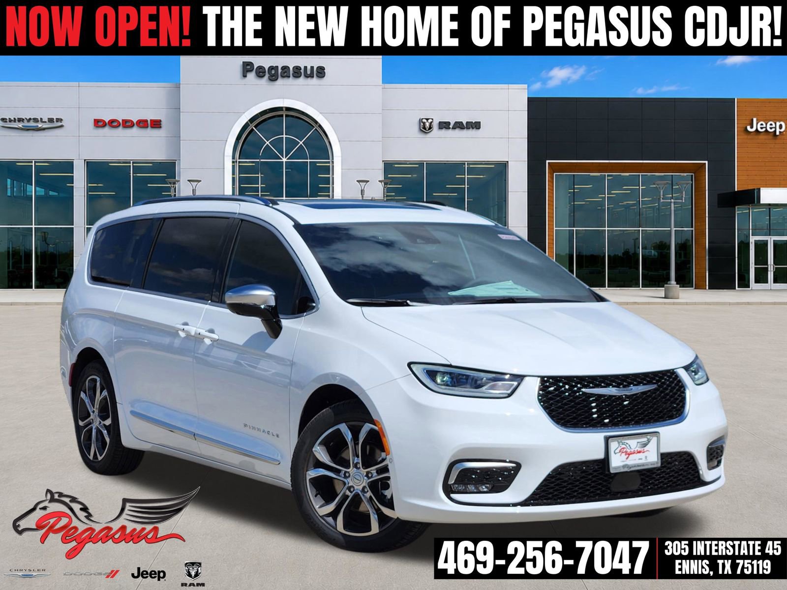 New 2026 Chrysler Pacifica Pinnacle w/ Trailer Tow Group FWD image 1