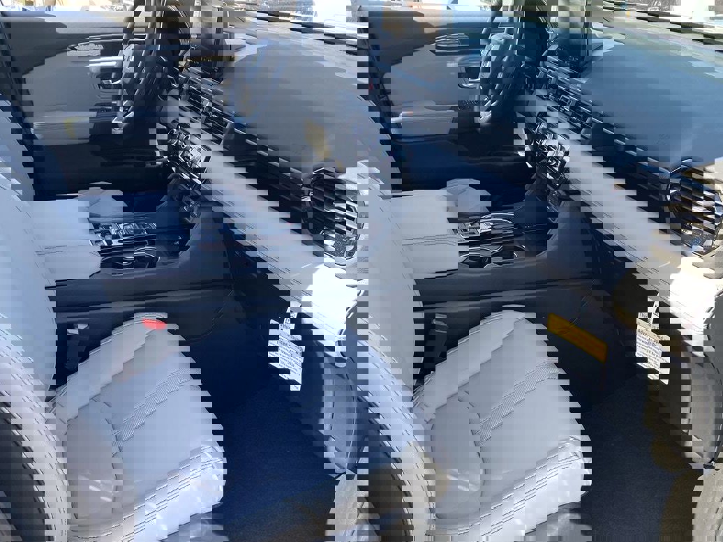 New 2025 Honda Pilot Touring image 6