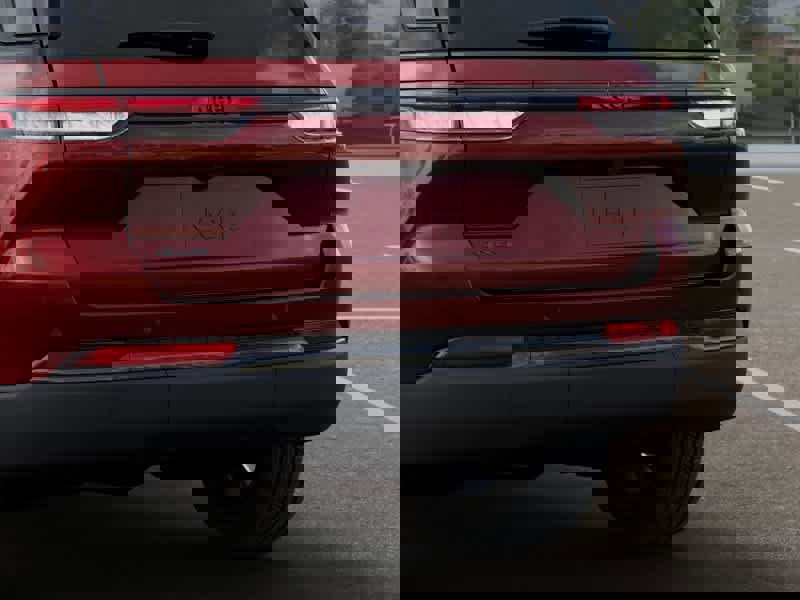 New 2025 Jeep Grand Cherokee Limited image 13