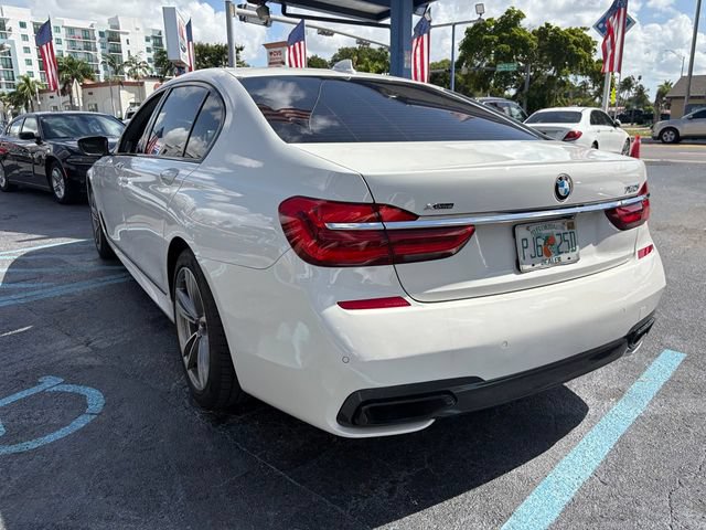 Used 2018 BMW 750i xDrive AWD/4WD image 10