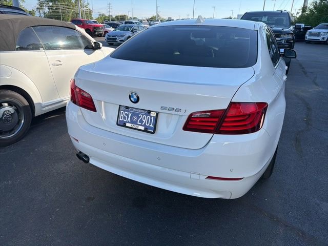 Used 2013 BMW 528i Sedan RWD image 2