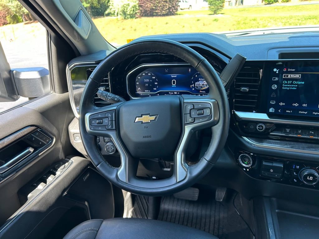 Used 2024 Chevrolet Silverado 3500 LTZ w/ LTZ Convenience Package image 30