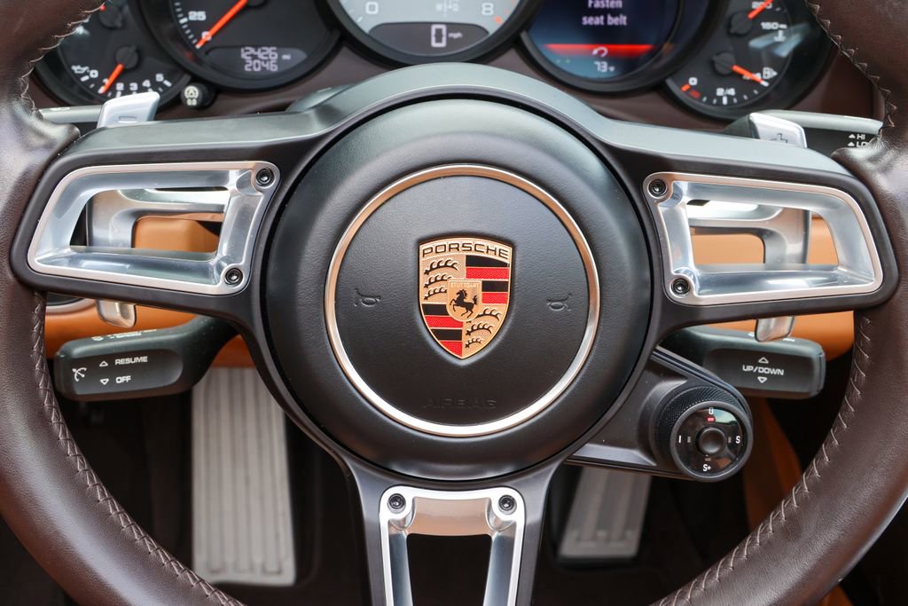 Certified 2017 Porsche 911 Targa 4S AWD/4WD image 37