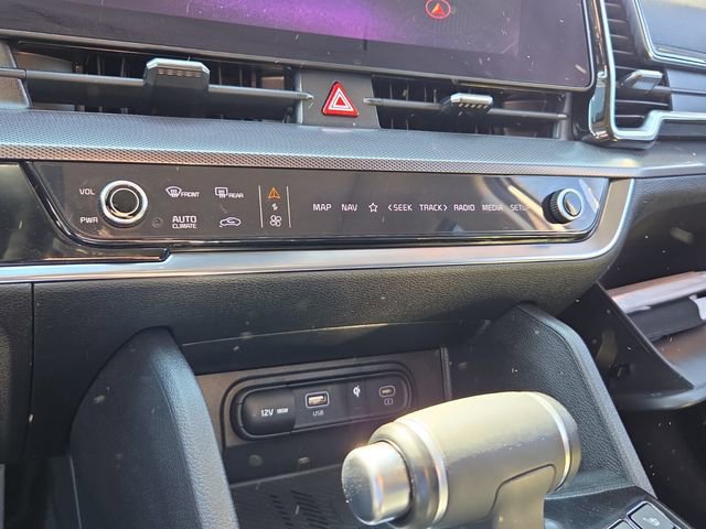 Used 2023 Kia Sportage SX image 22