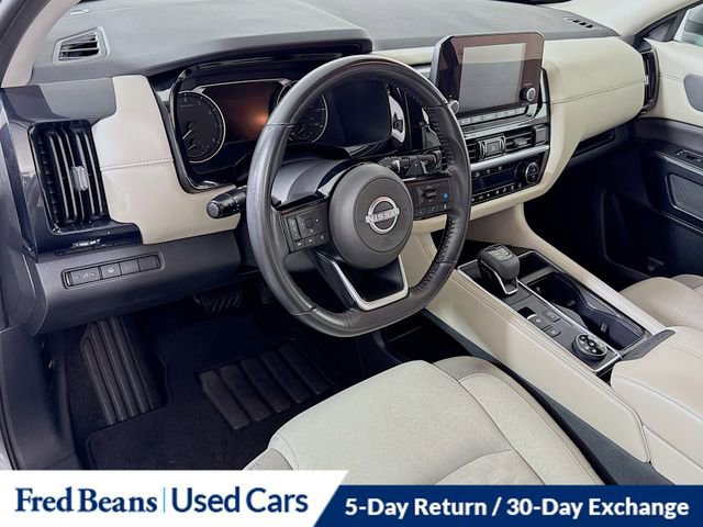 Used 2022 Nissan Pathfinder SV image 11