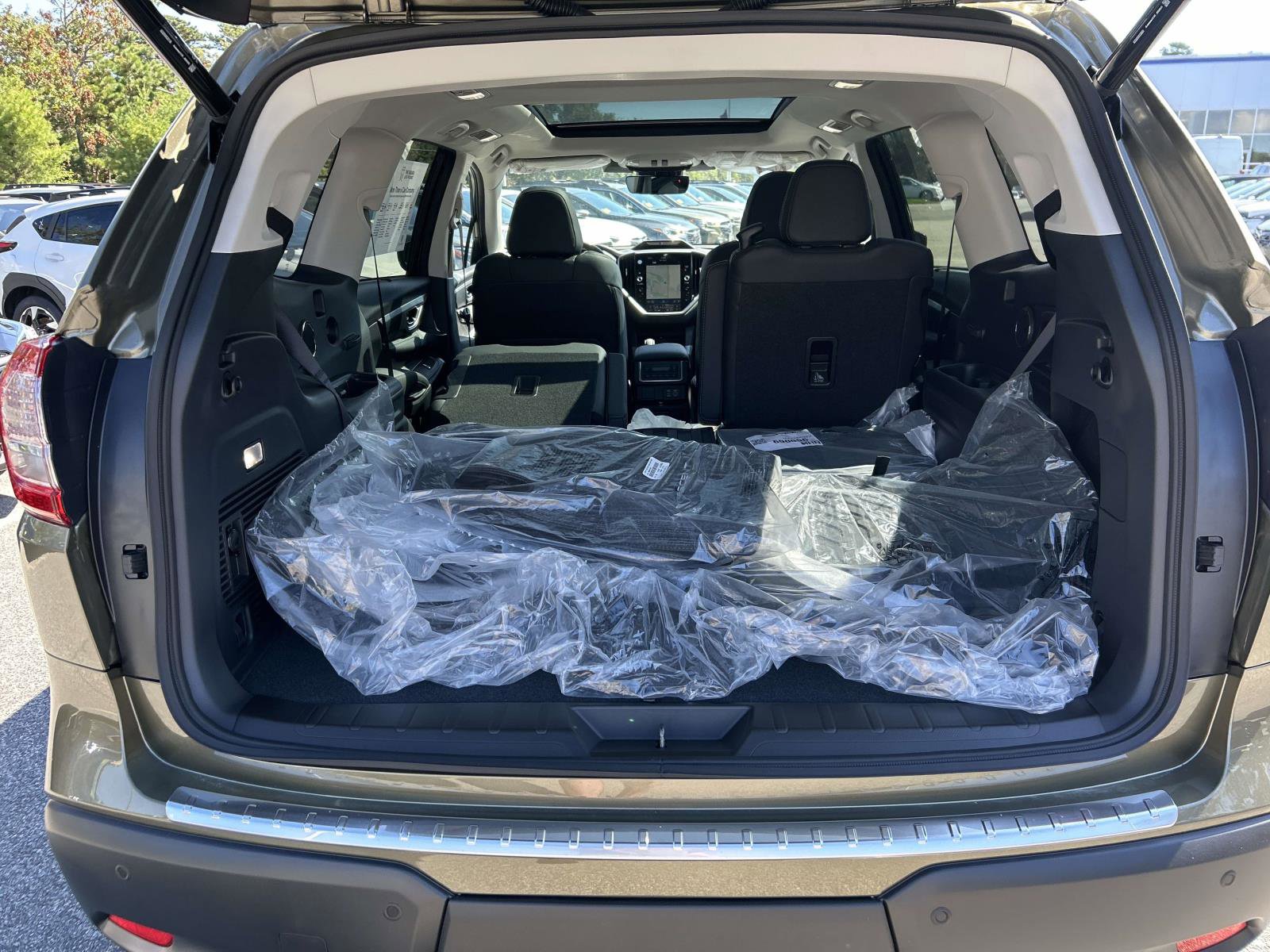 Used 2025 Subaru Ascent Limited AWD/4WD image 9
