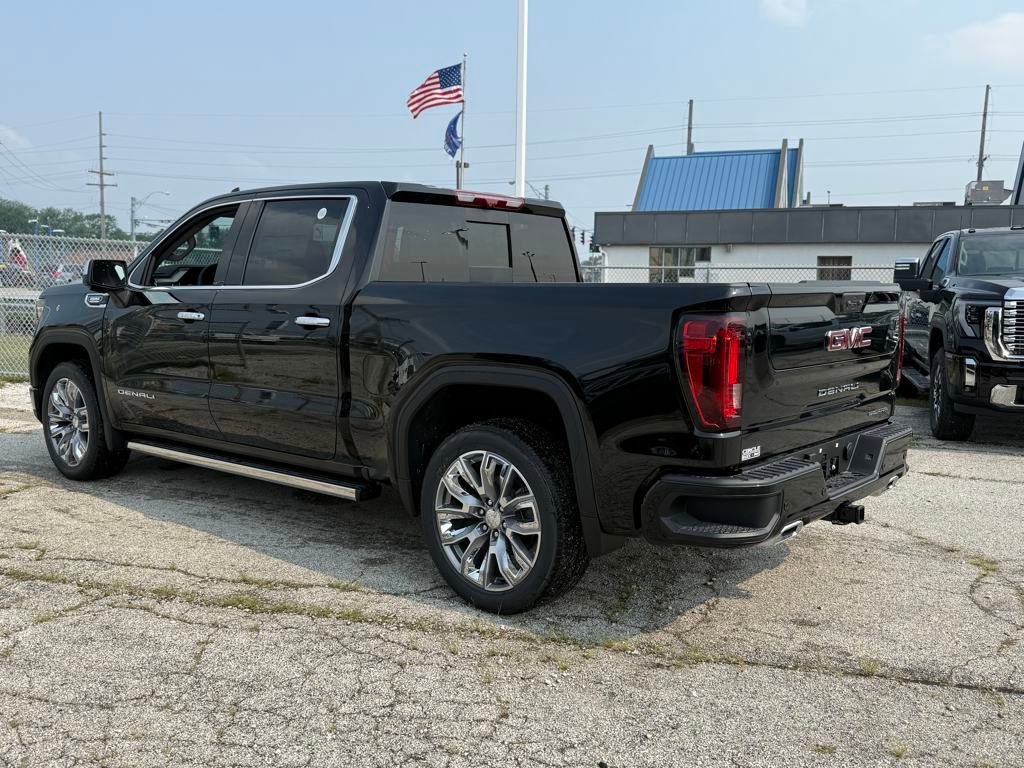 New 2026 GMC Sierra 1500 SLT w/ SLT Premium Package image 3