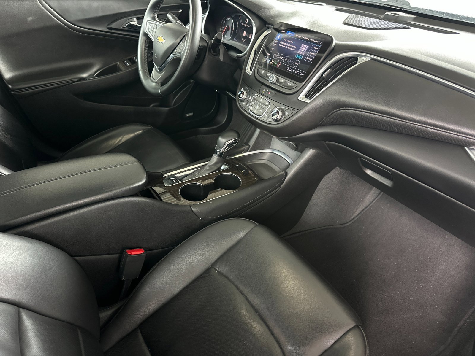 Used 2024 Chevrolet Malibu LT image 14