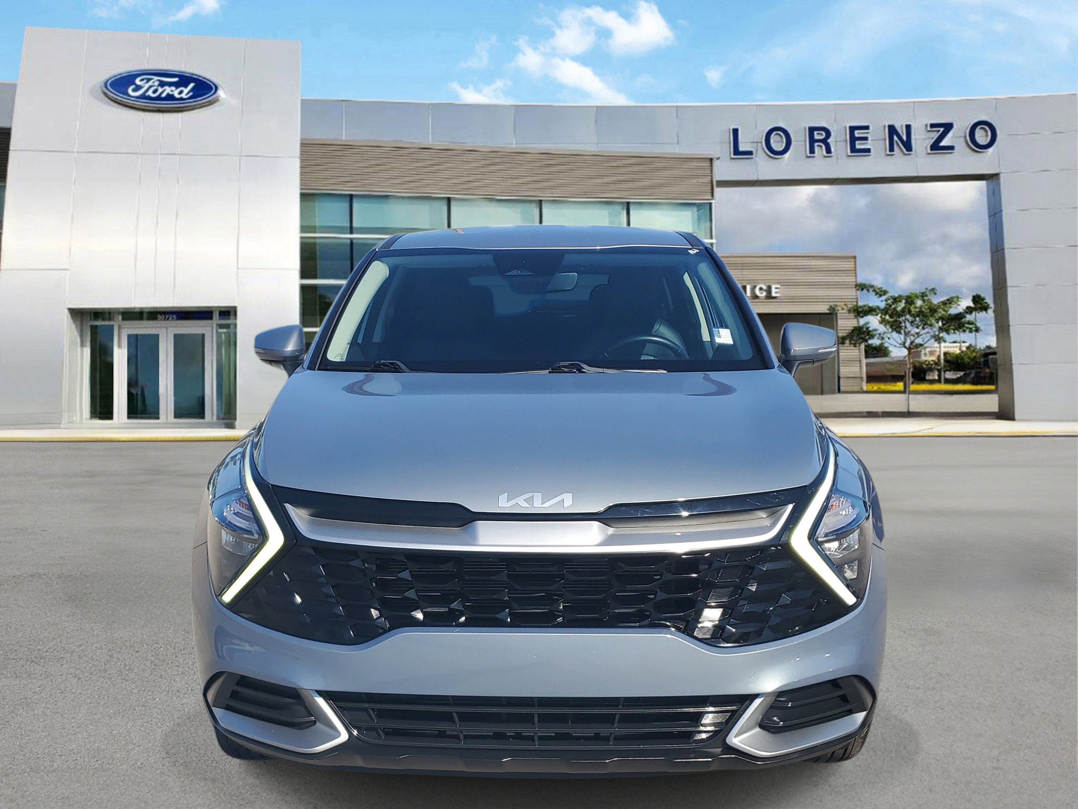 Used 2023 Kia Sportage EX image 2