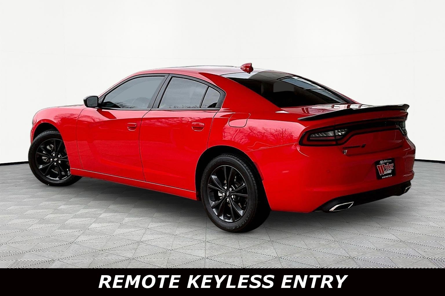 Used 2021 Dodge Charger SXT w/ Blacktop Package image 4