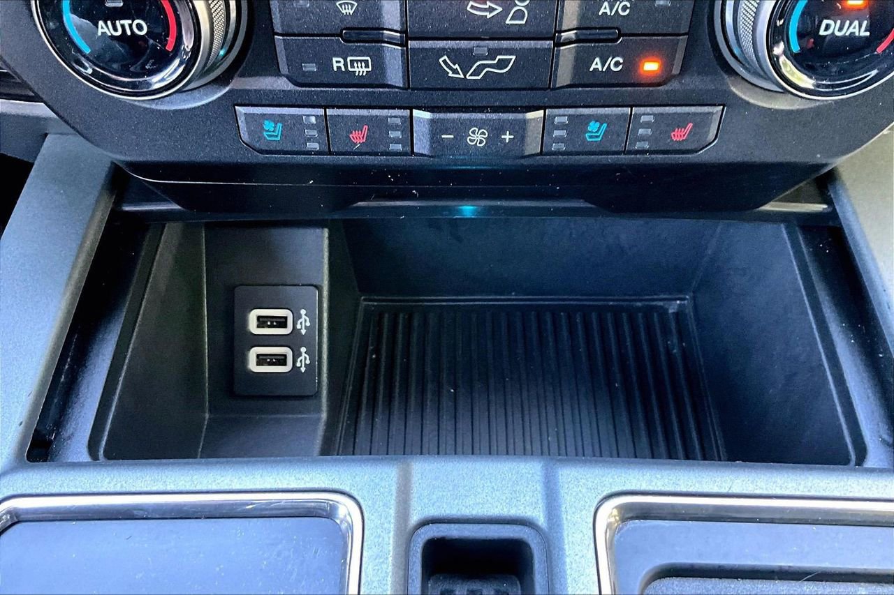Used 2019 Ford F150 Raptor w/ Equipment Group 802A Luxury AWD/4WD image 18