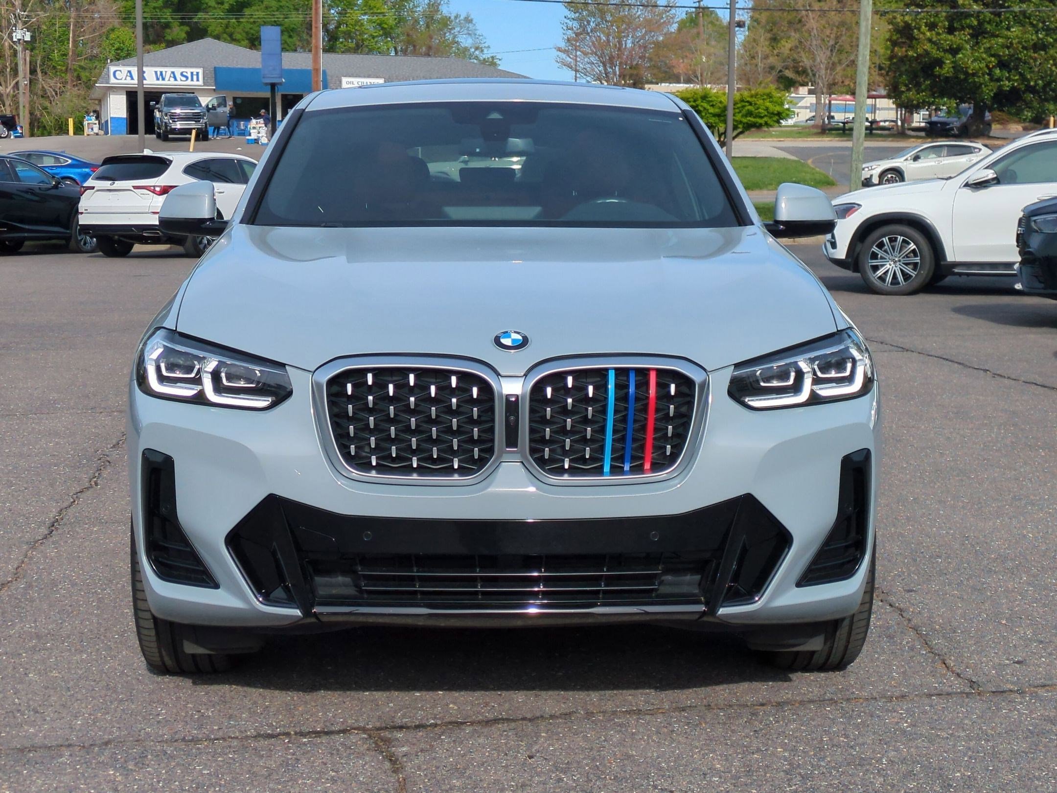 Used 2023 BMW X4 xDrive30i w/ M Sport Package image 2