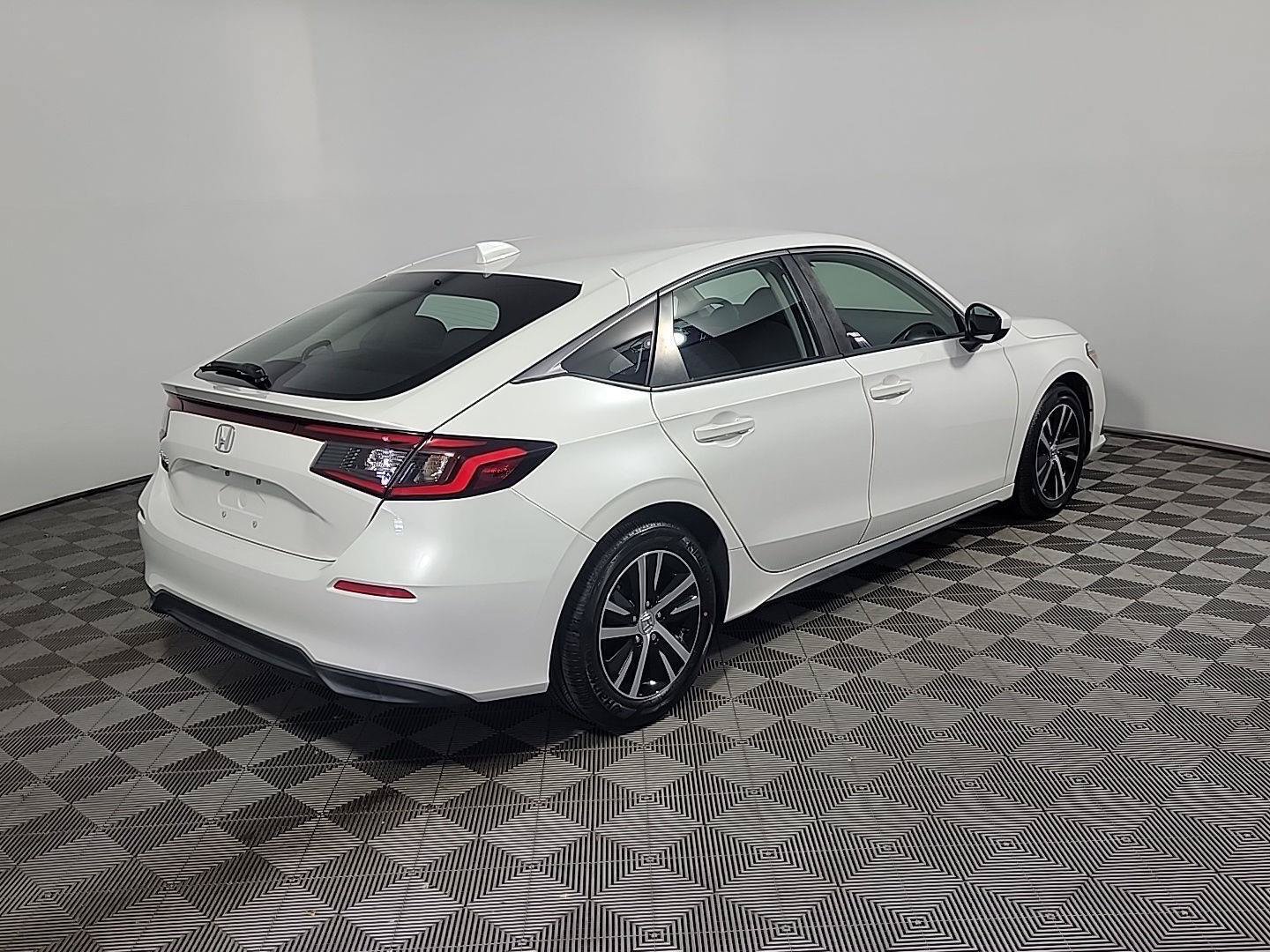 Certified 2023 Honda Civic LX image 4