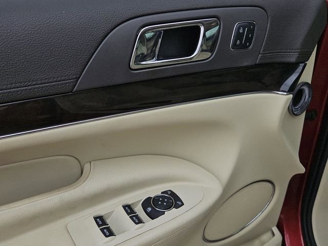 Used 2015 Lincoln MKT AWD w/ Equipment Group 201A image 29