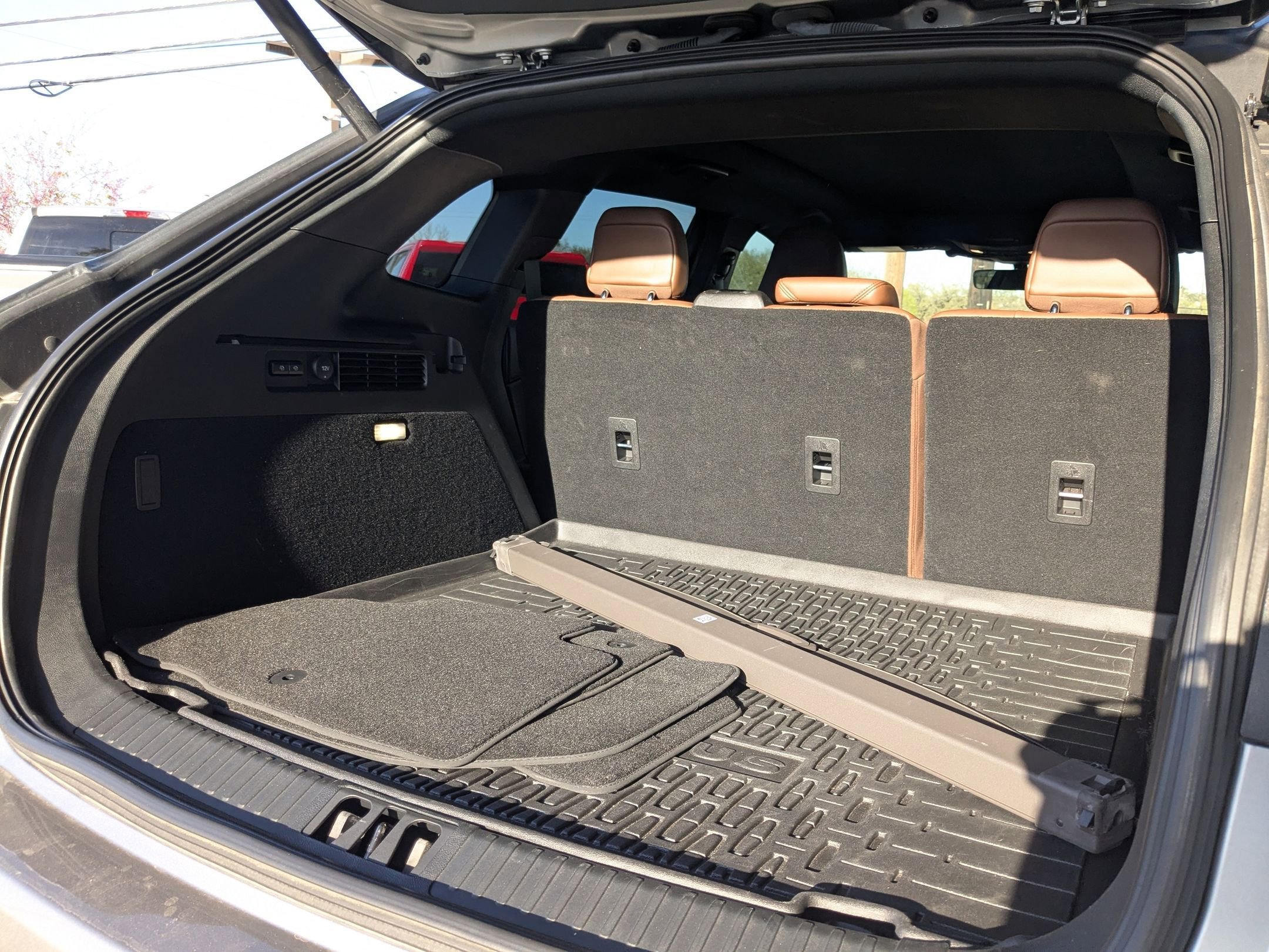 Used 2023 Lincoln Nautilus Reserve image 23