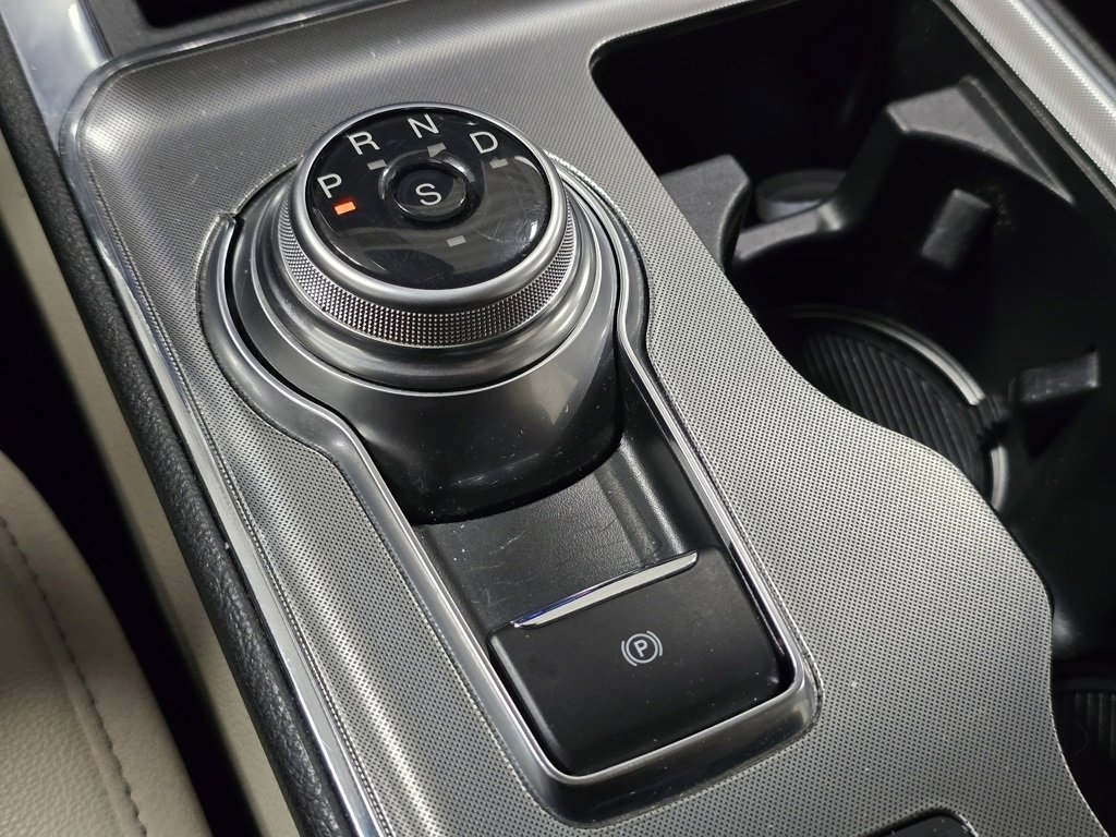 Used 2022 Ford Edge Titanium w/ Equipment Group 301A image 32