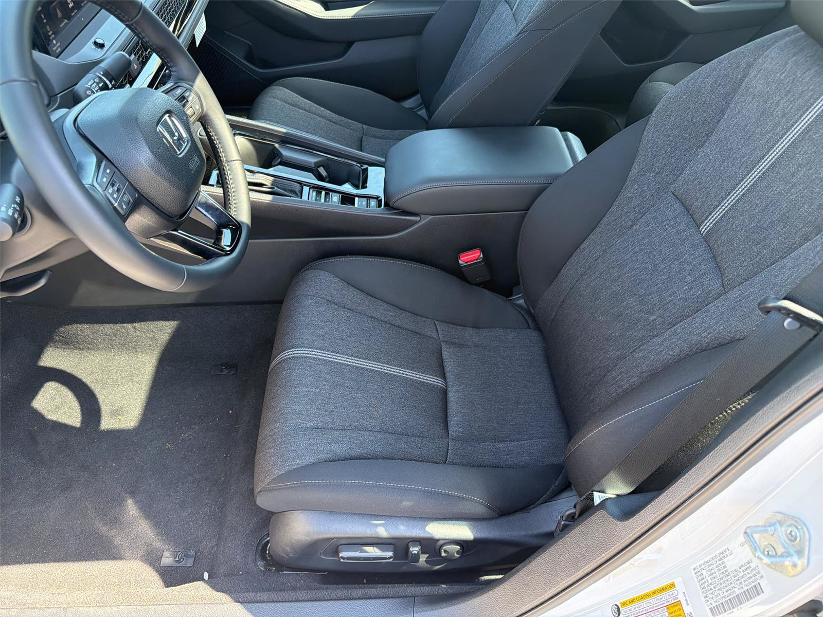 Used 2025 Honda Accord Sport image 46