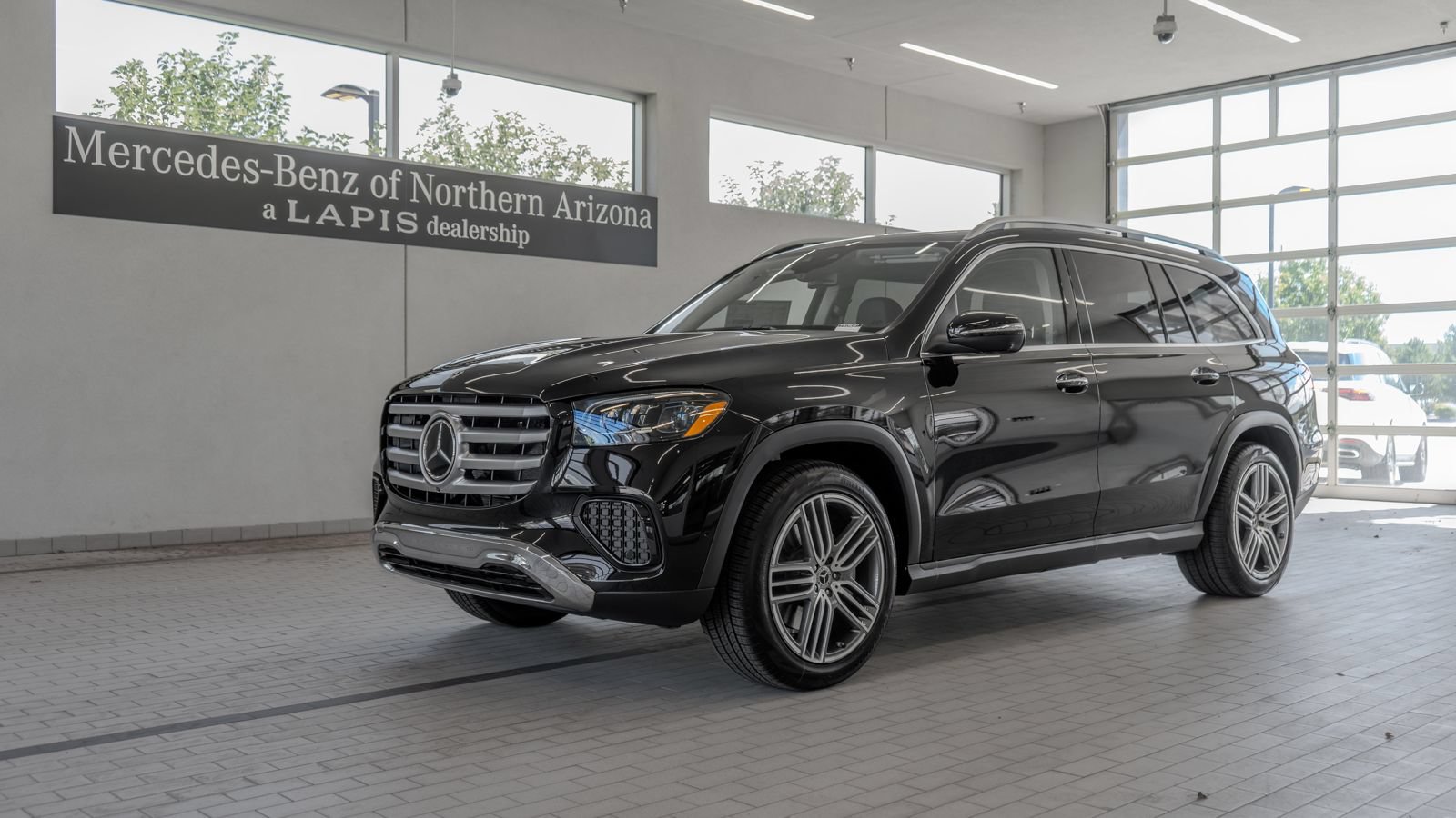 New 2026 Mercedes-Benz GLS 450 4MATIC image 3