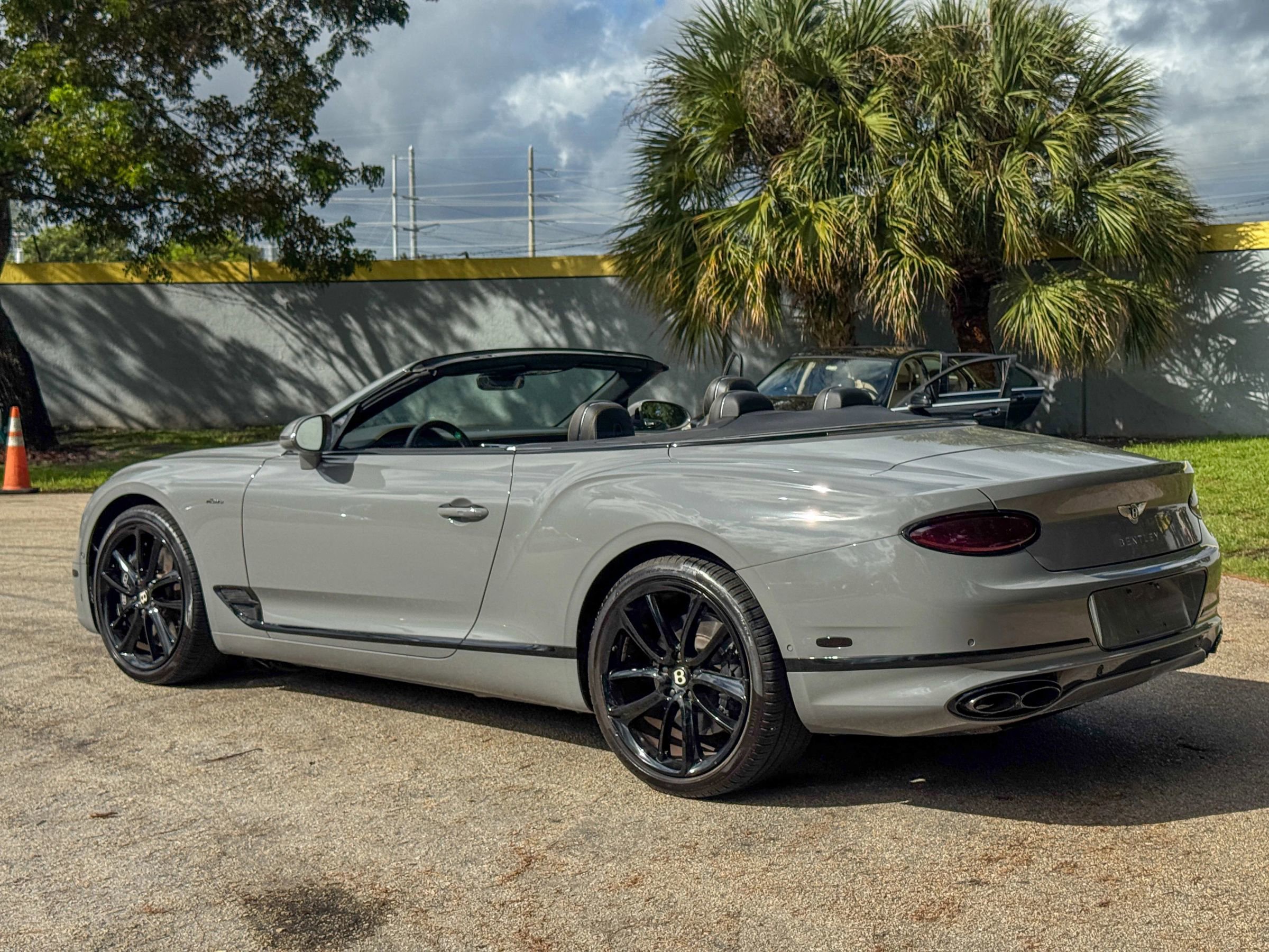 Used 2023 Bentley Continental GT Mulliner image 4