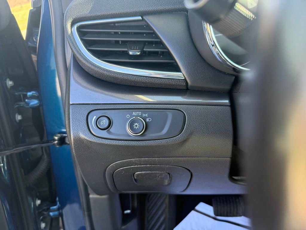 Used 2019 Buick Encore Preferred image 32