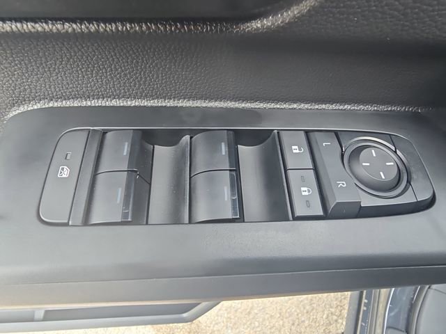 Used 2025 Toyota Tacoma SR5 image 27