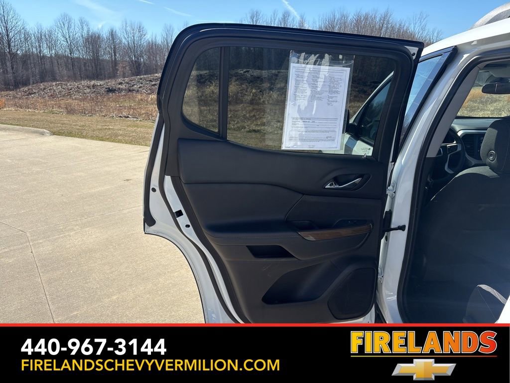 Certified 2023 GMC Acadia SLE w/ Driver Convenience Package image 41