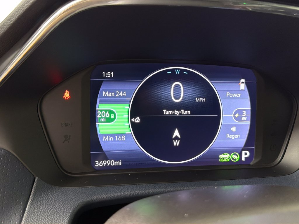 Certified 2023 Chevrolet Bolt EUV Premier FWD image 21