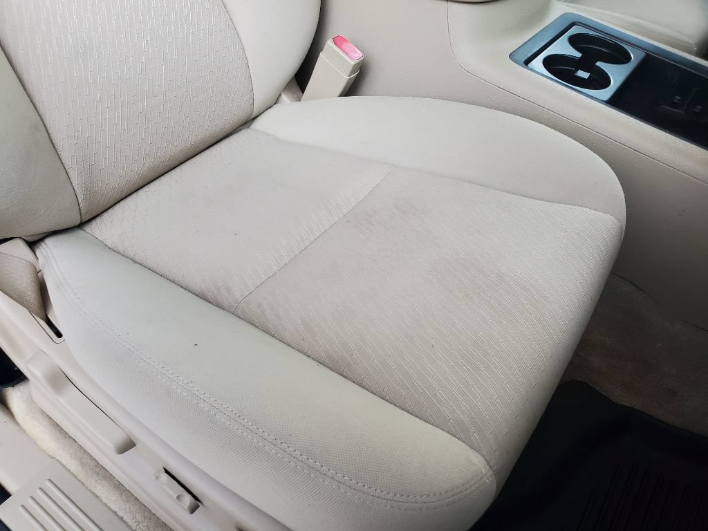 Used 2011 Chevrolet Avalanche LS RWD image 30