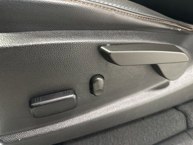 Used 2022 GMC Canyon AT4 image 15