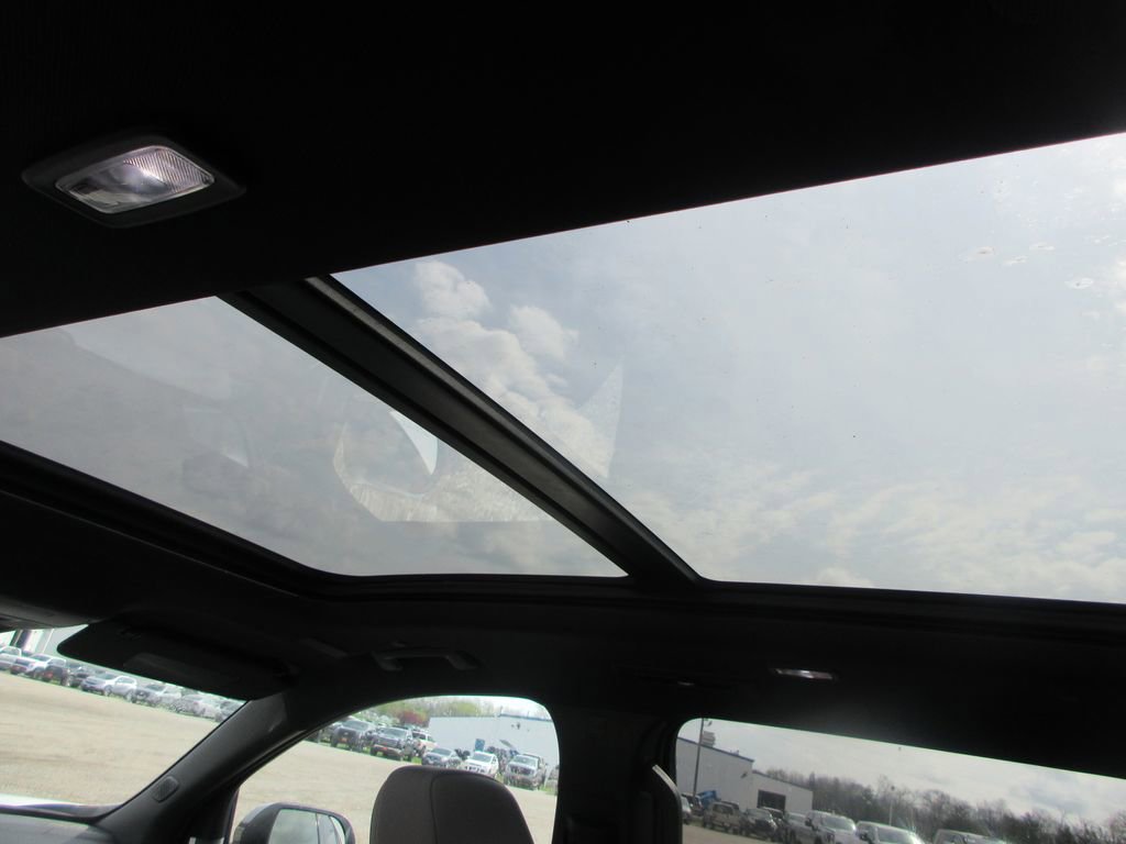 New 2026 GMC Acadia Elevation image 14