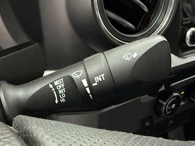 Used 2023 Toyota Tacoma SR5 RWD image 12