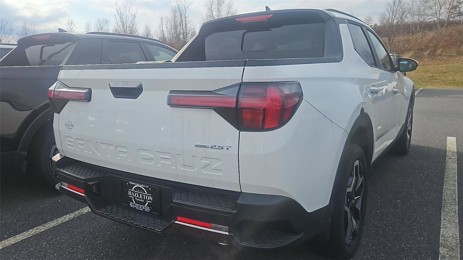 Certified 2024 Hyundai Santa Cruz Limited image 5