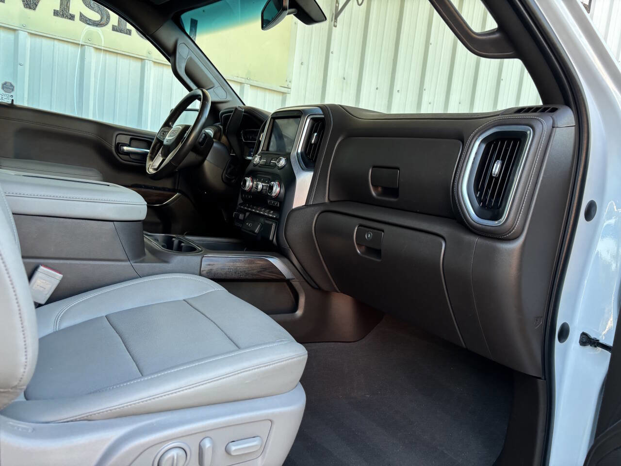 Used 2021 GMC Sierra 1500 SLT image 17