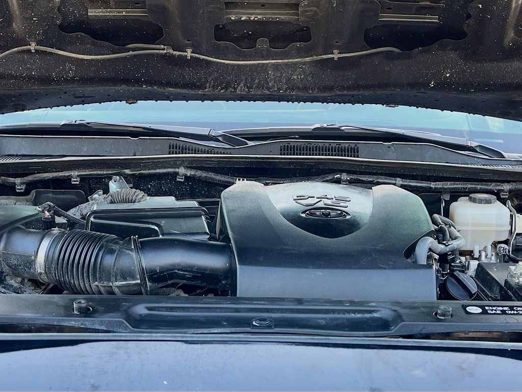 Used 2019 Toyota Tacoma TRD Off-Road w/ Technology Package image 27