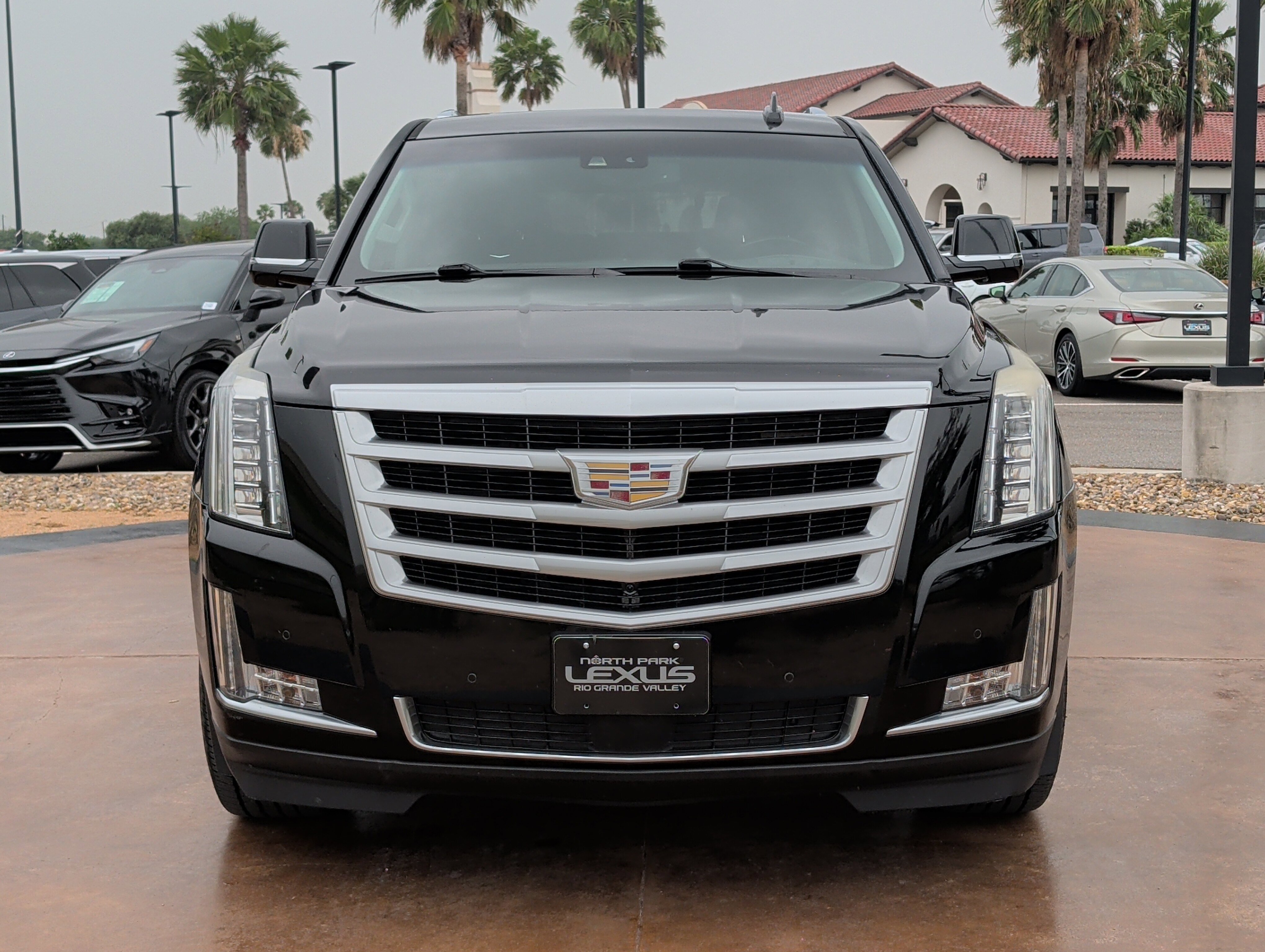 Used 2015 Cadillac Escalade Premium RWD image 6