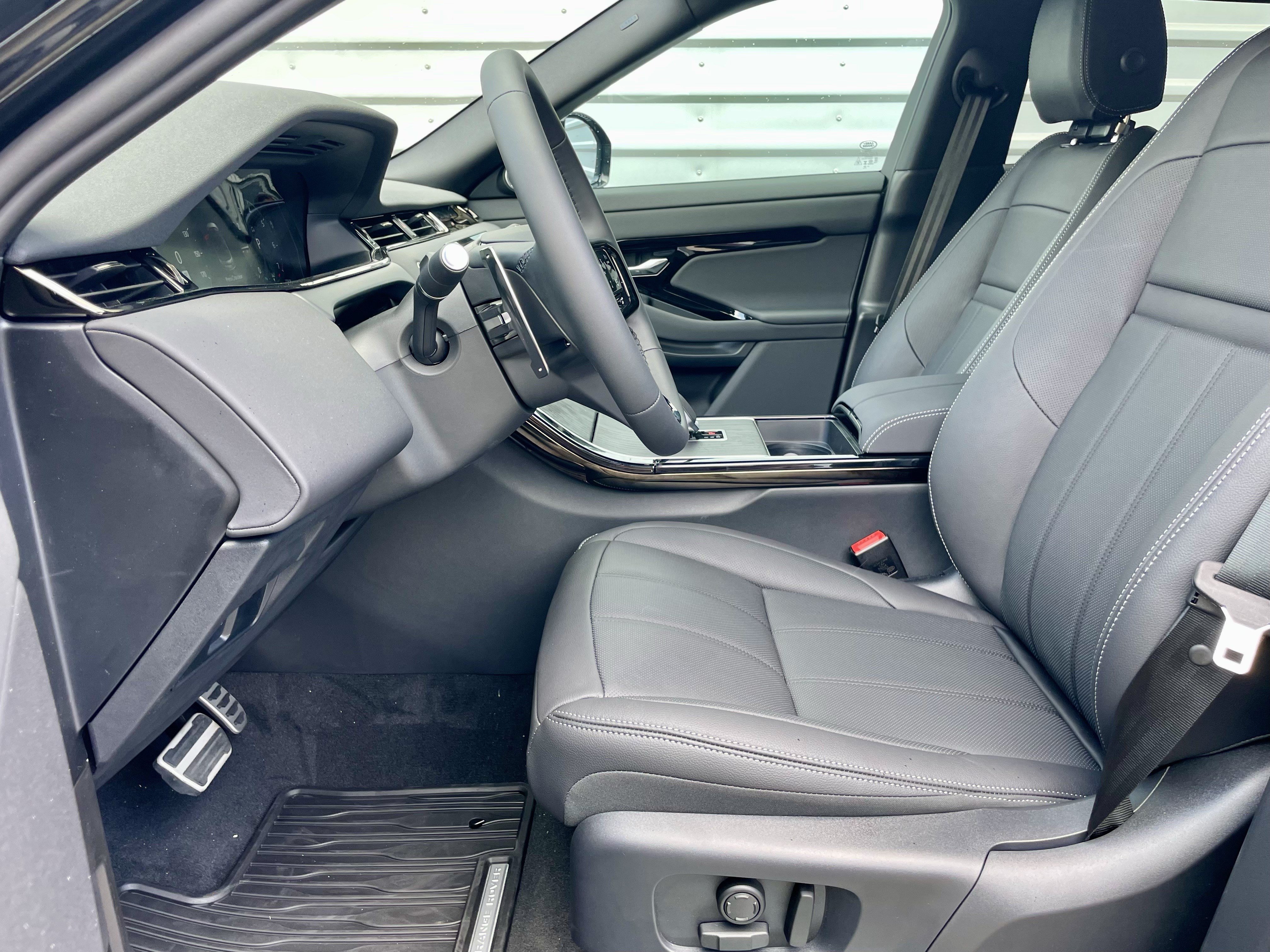 New 2026 Land Rover Range Rover Evoque S AWD/4WD image 14