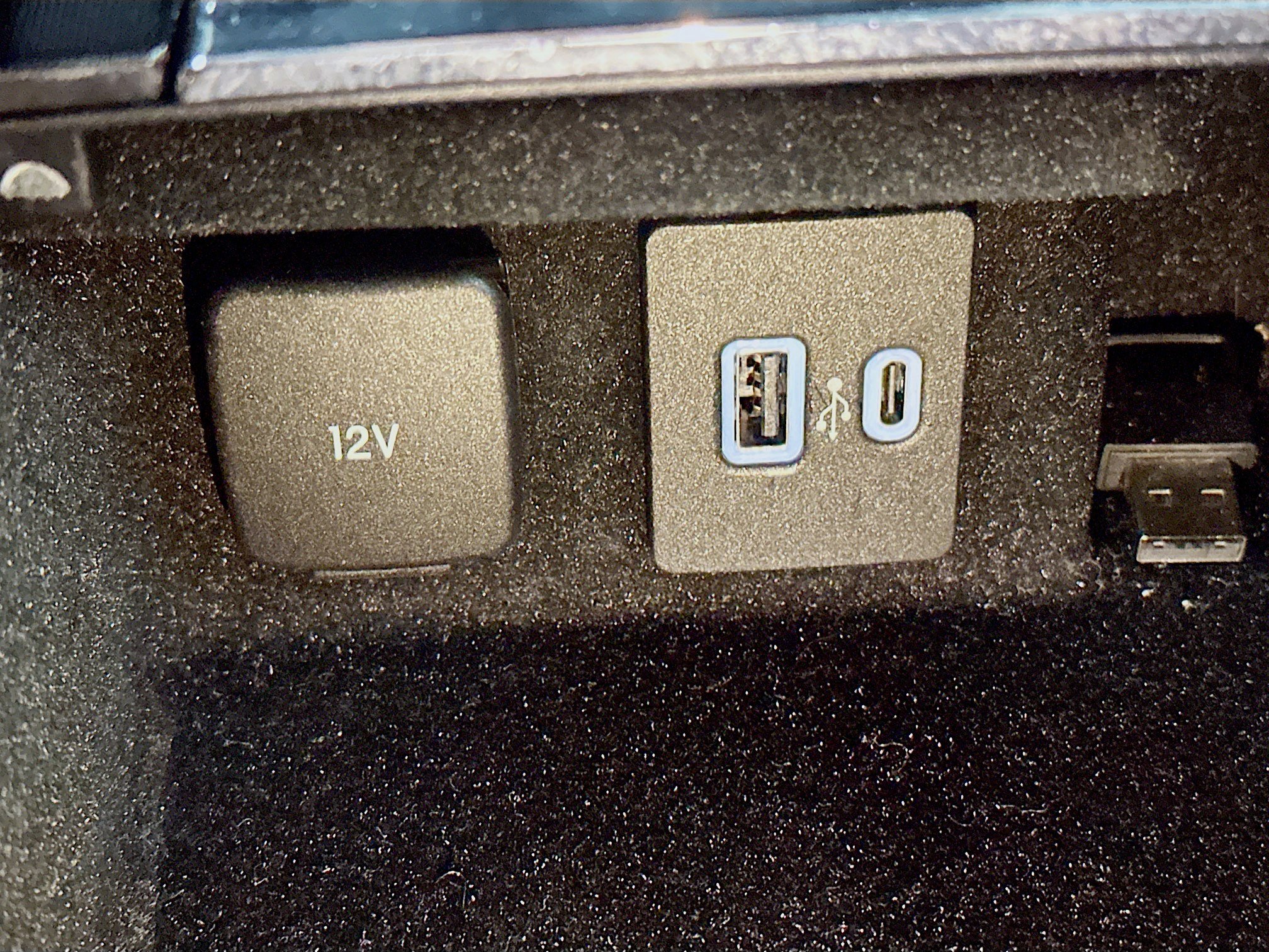 Used 2022 Lincoln Corsair Reserve image 26