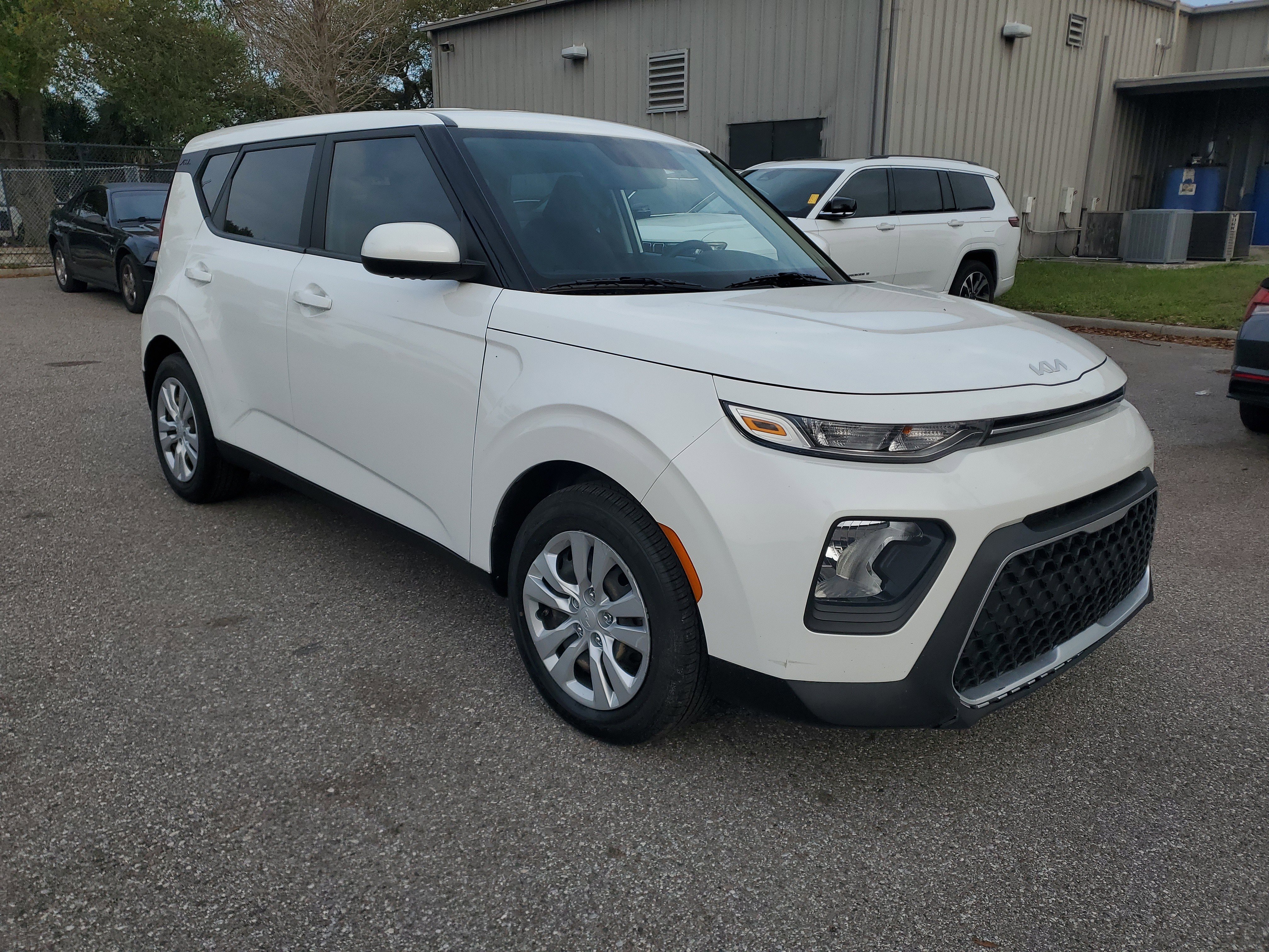 Used 2022 Kia Soul LX image 5