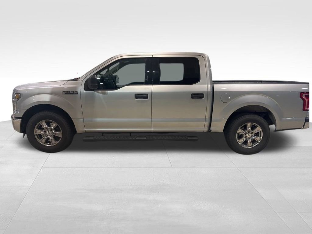 Used 2015 Ford F150 XLT image 16
