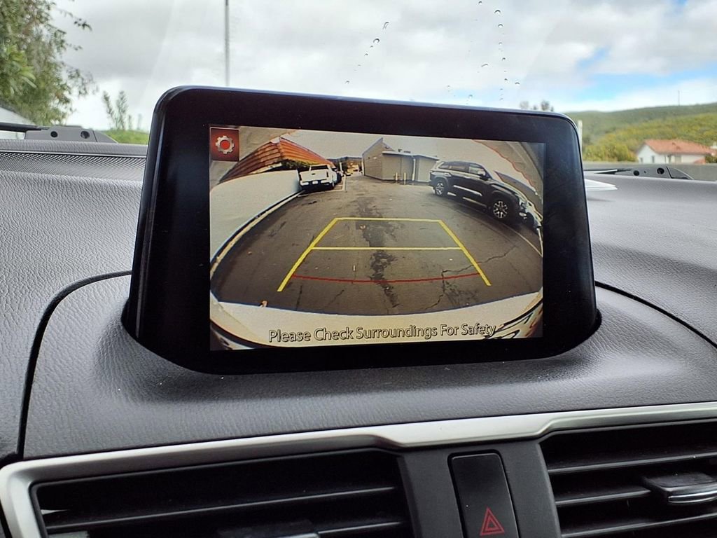 Used 2018 MAZDA MAZDA3 Touring image 7