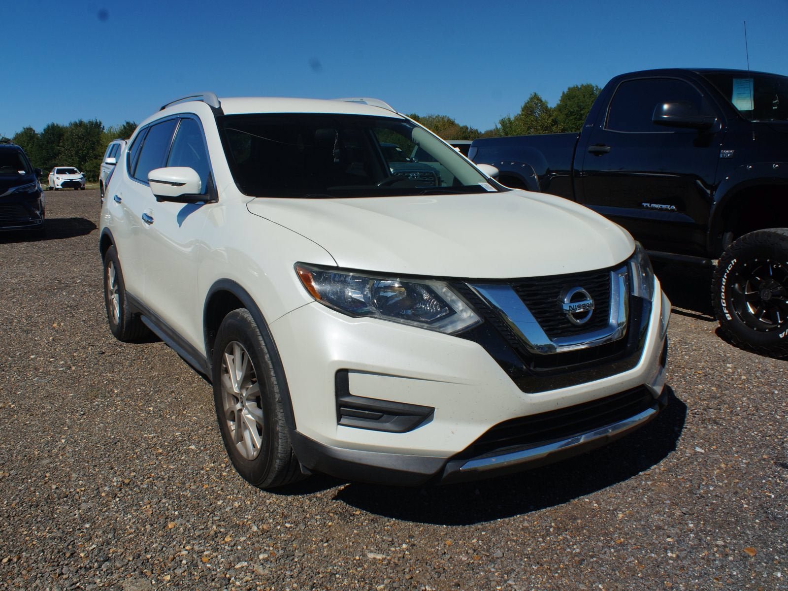 Used 2017 Nissan Rogue SV w/ SV Premium Package