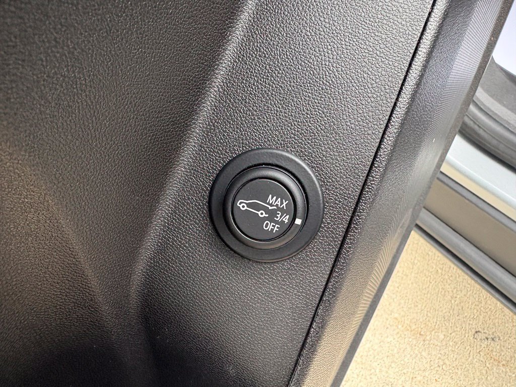 Used 2024 Chevrolet Equinox RS FWD image 15