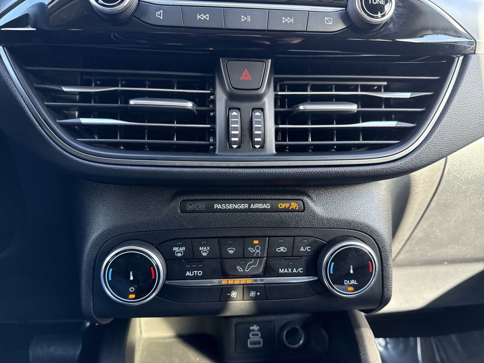 Used 2025 Ford Escape Active image 17