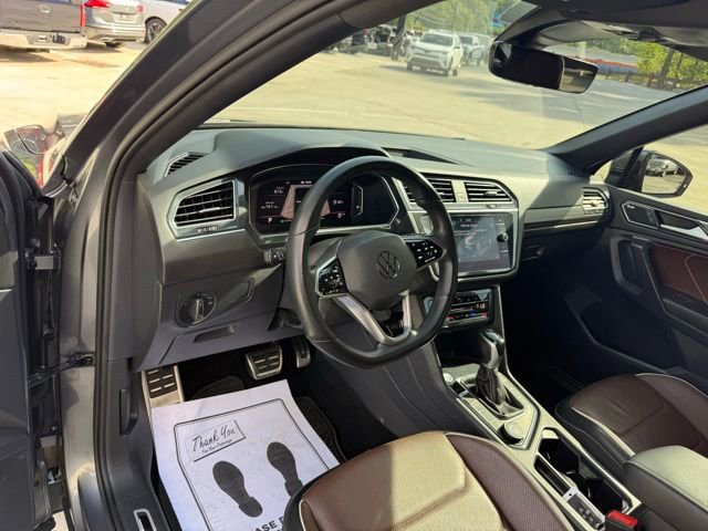 Used 2022 Volkswagen Tiguan SEL R-Line AWD/4WD image 26