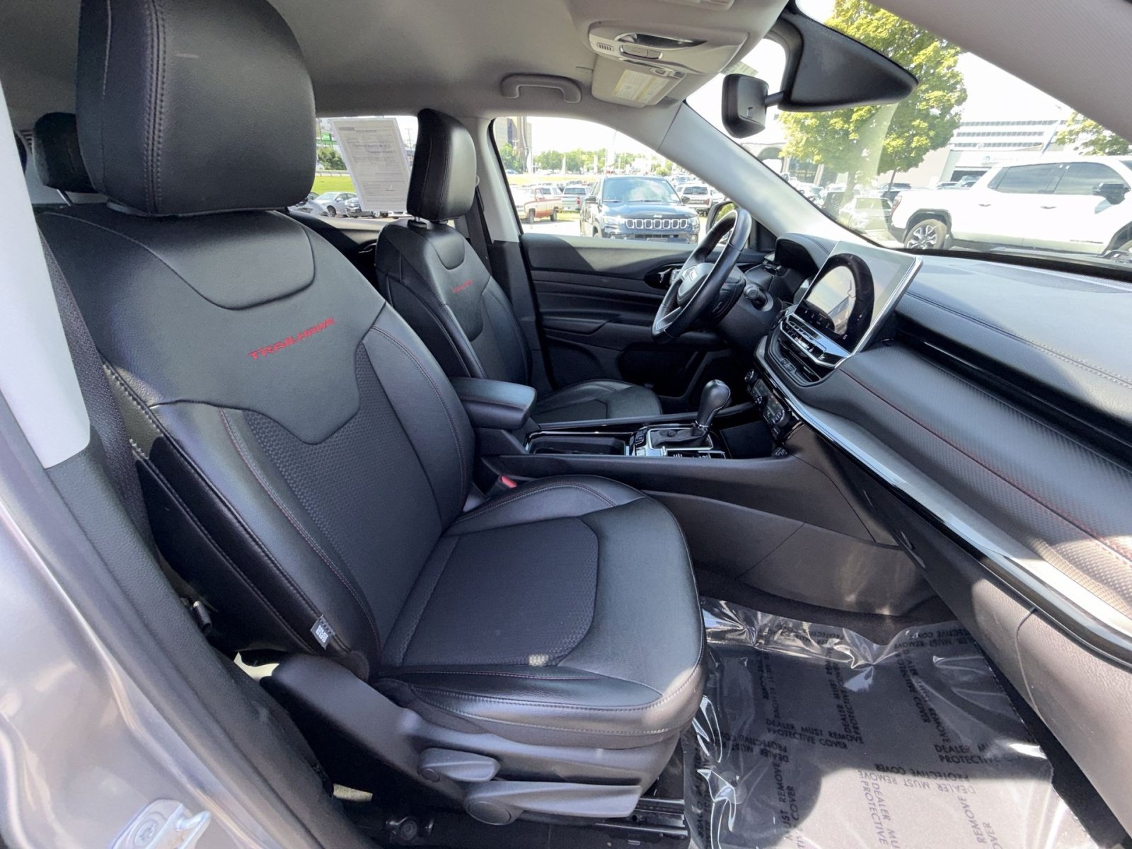 Used 2022 Jeep Compass Trailhawk w/ Trailhawk Convenience Group AWD/4WD image 25