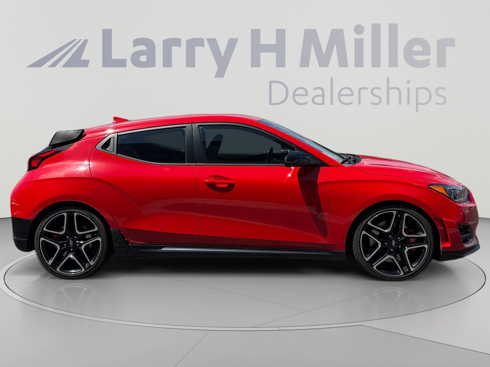 Certified 2021 Hyundai Veloster N FWD image 6
