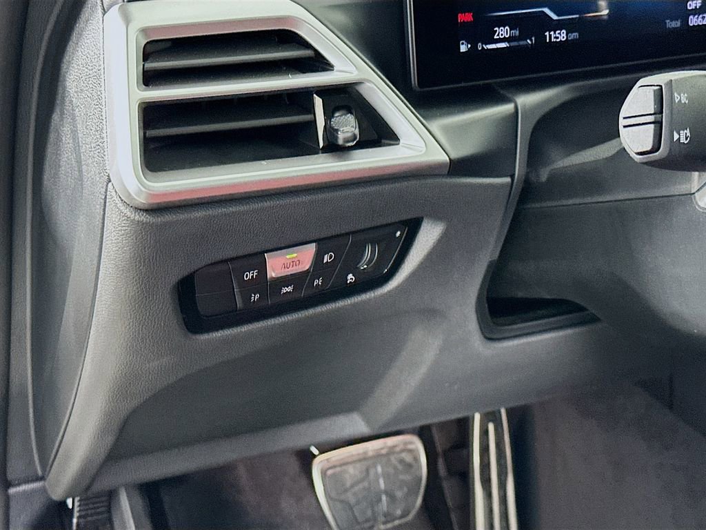 Used 2025 BMW 430i Convertible w/ M Sport Package image 10